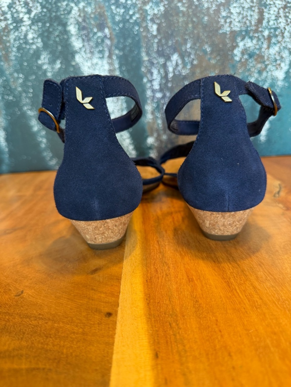 Koolaburra By UGG Coastal Chic Navy Leather Cork Wedge Sandals (EUC) - Picture 4 of 14